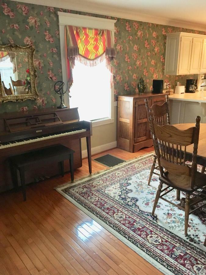 Вилла Downtown Abode In The Heart Of The Bourbon Trail Lebanon Экстерьер фото