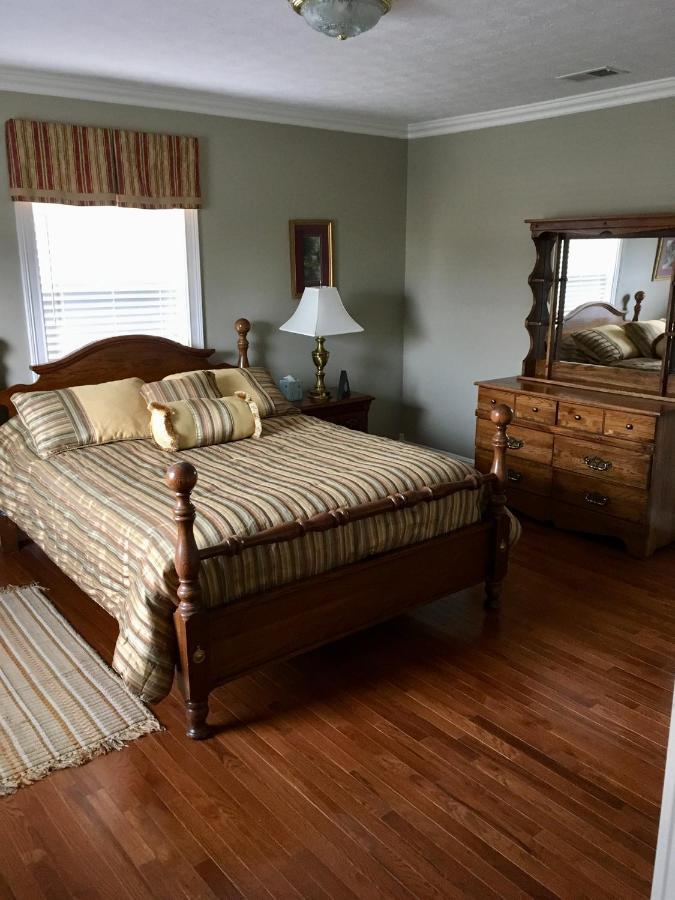 Вилла Downtown Abode In The Heart Of The Bourbon Trail Lebanon Экстерьер фото